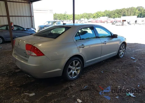2010 Mercury Milan Premier z USA, uszkodzony, nr VIN 3MEHM0JG7AR661026